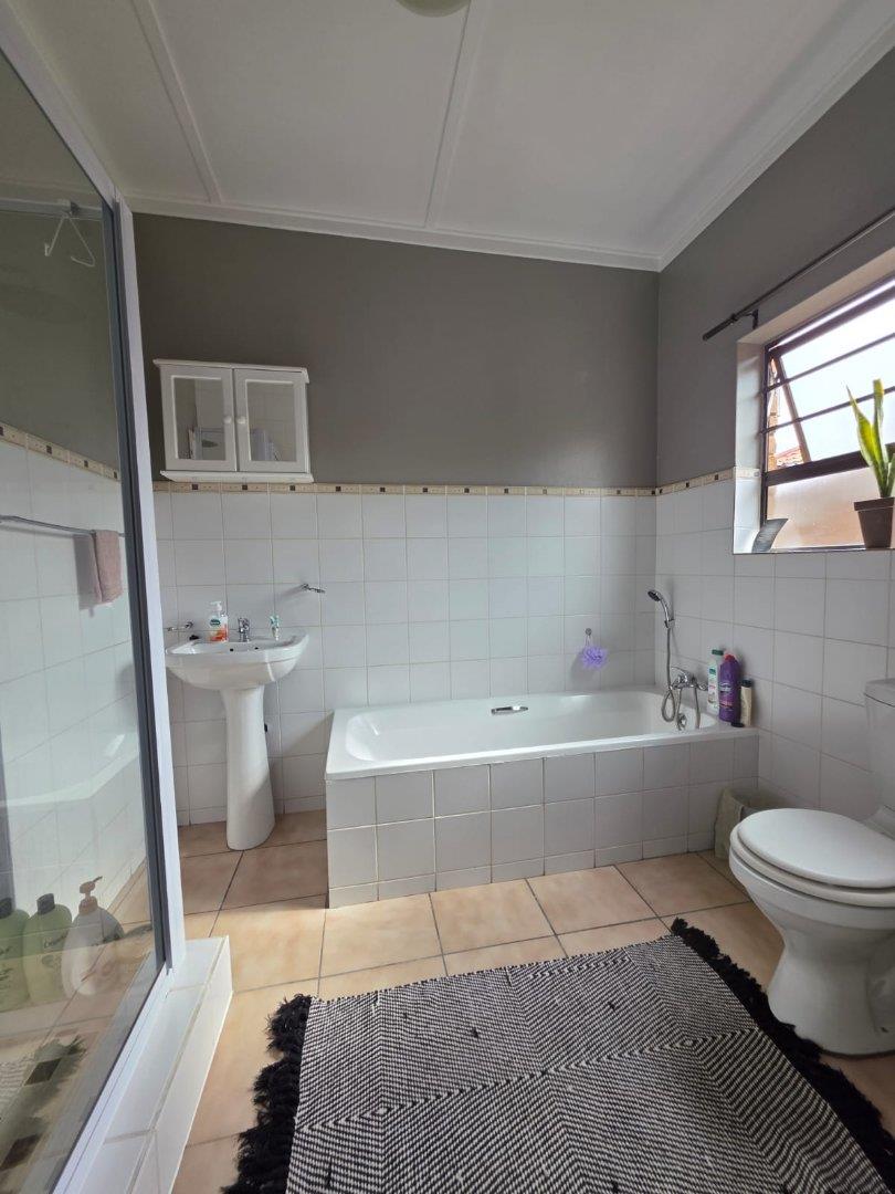 3 Bedroom Property for Sale in Carters Glen Northern Cape